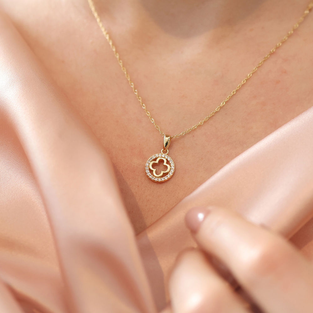 Bjørklund Halssmykke 10.Mars 6.April