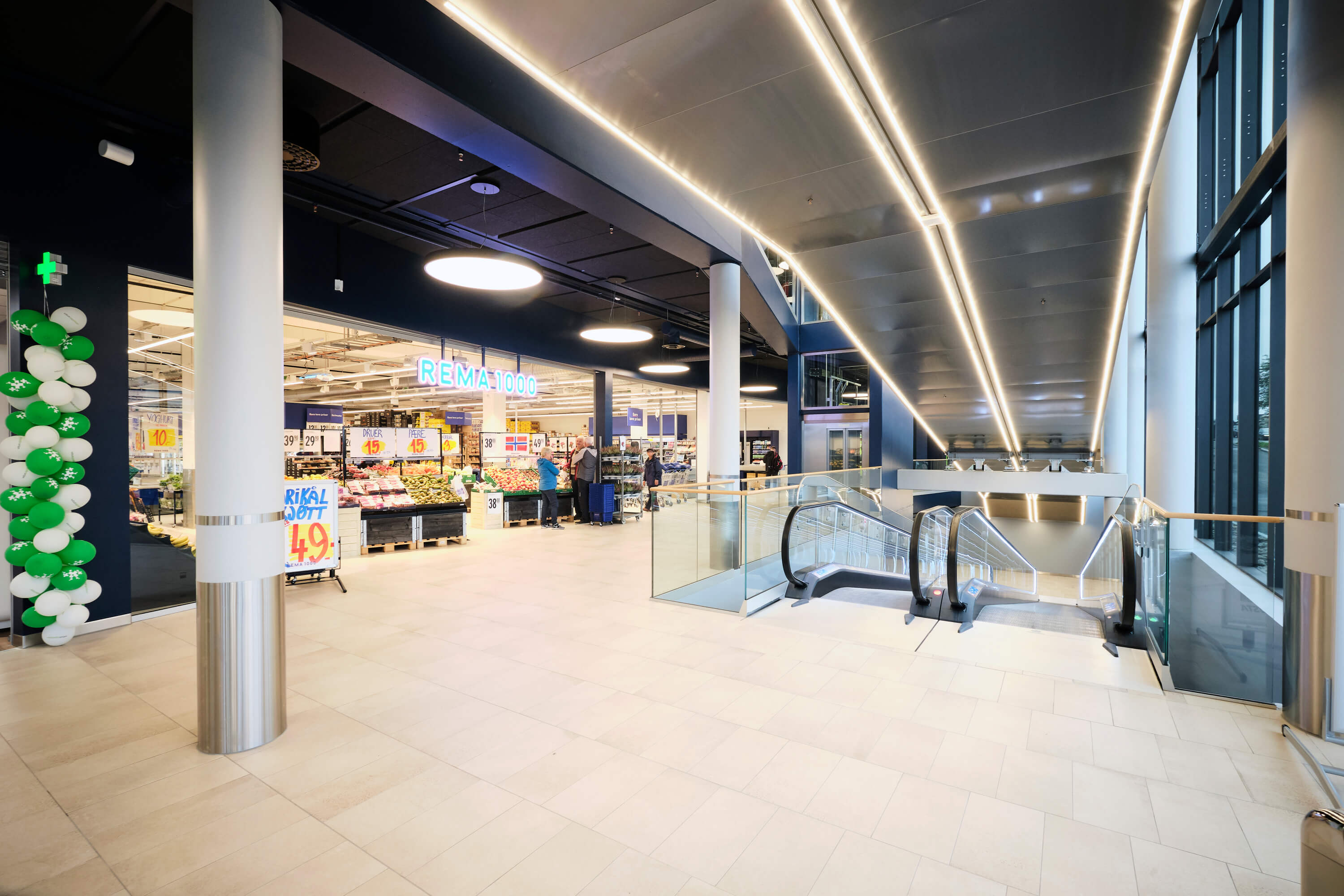 Alti Futura interiør handlegate