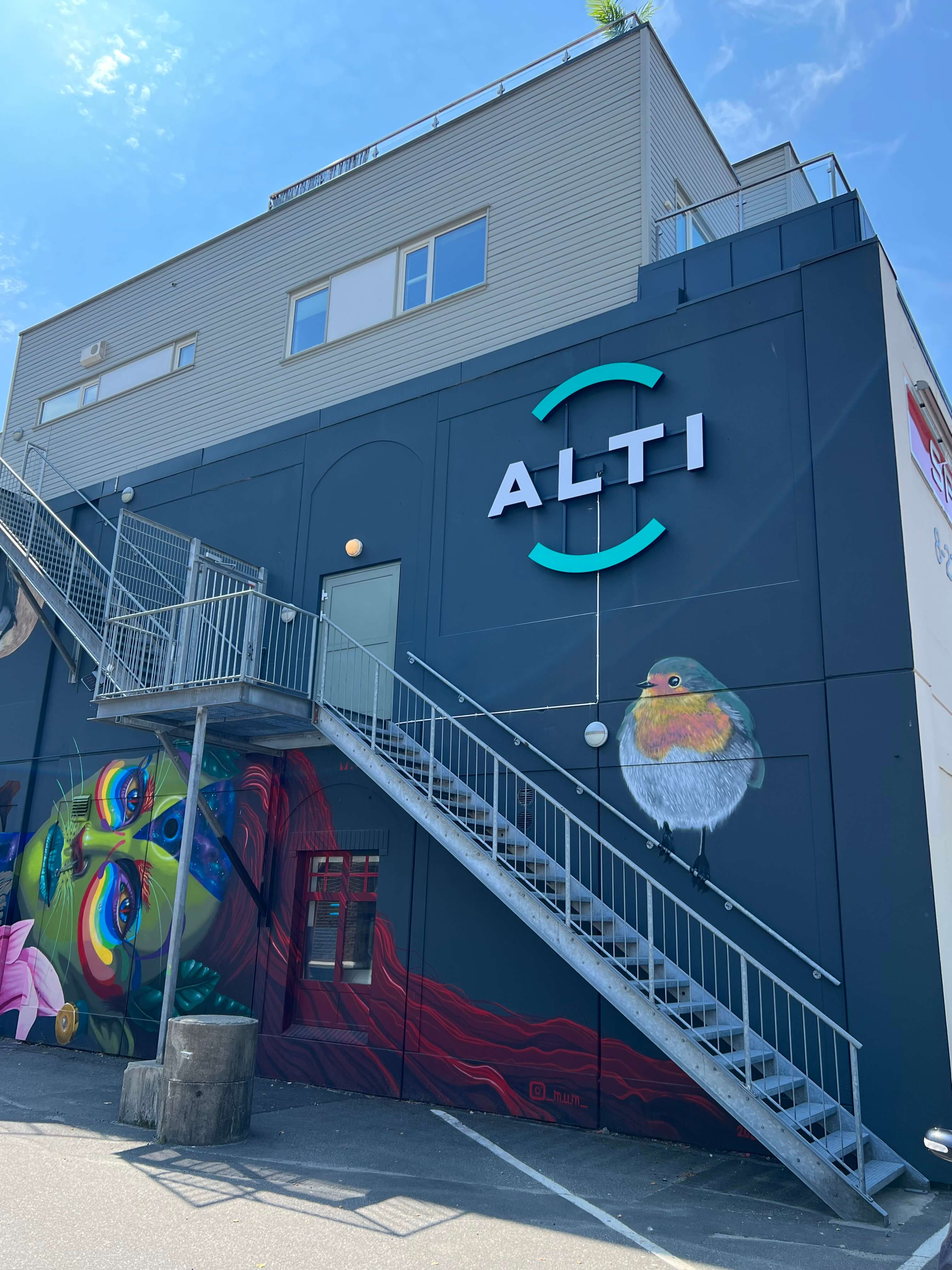 AltiFlekkefjord_fasade_skilt