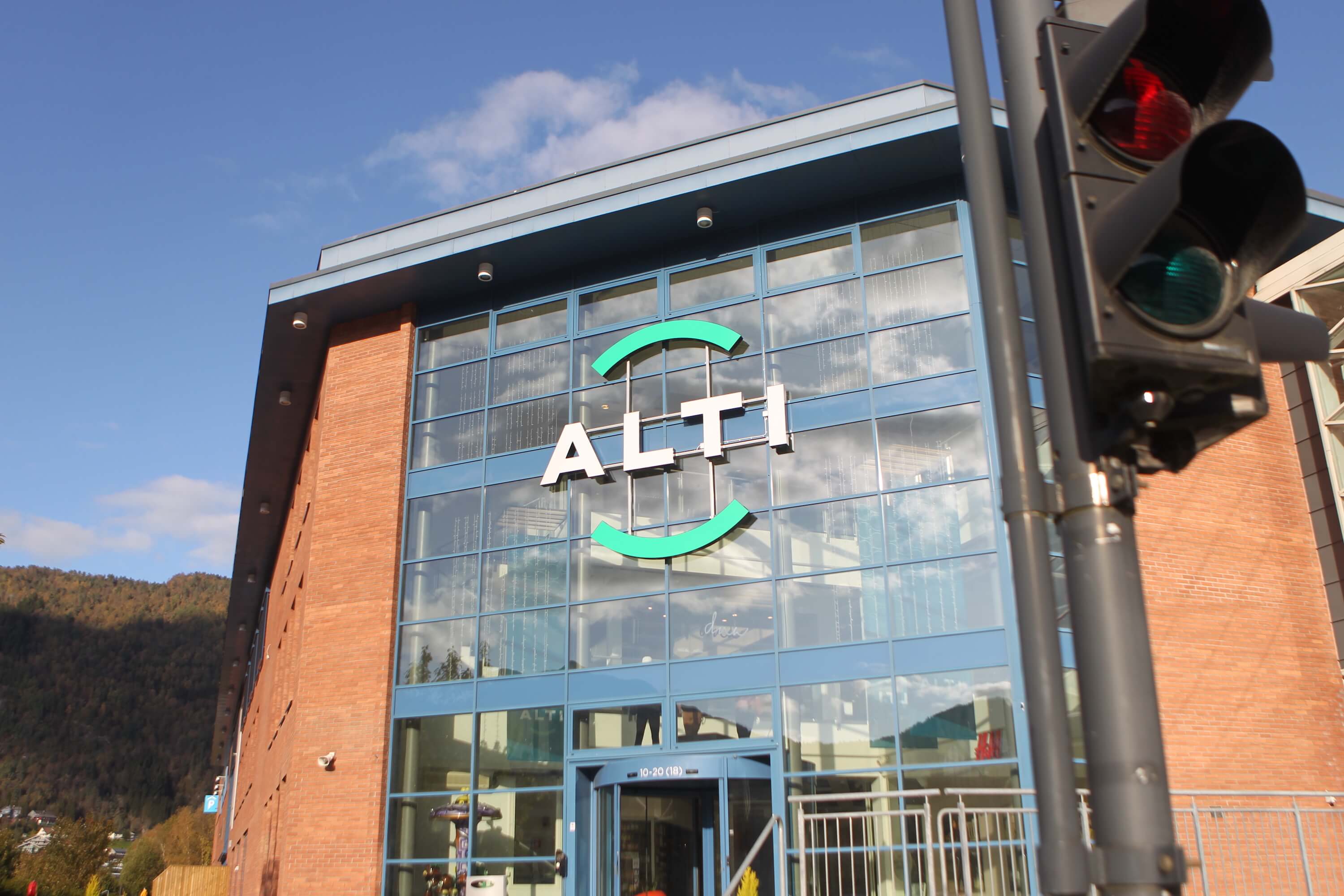 Alti Førde glassfasade