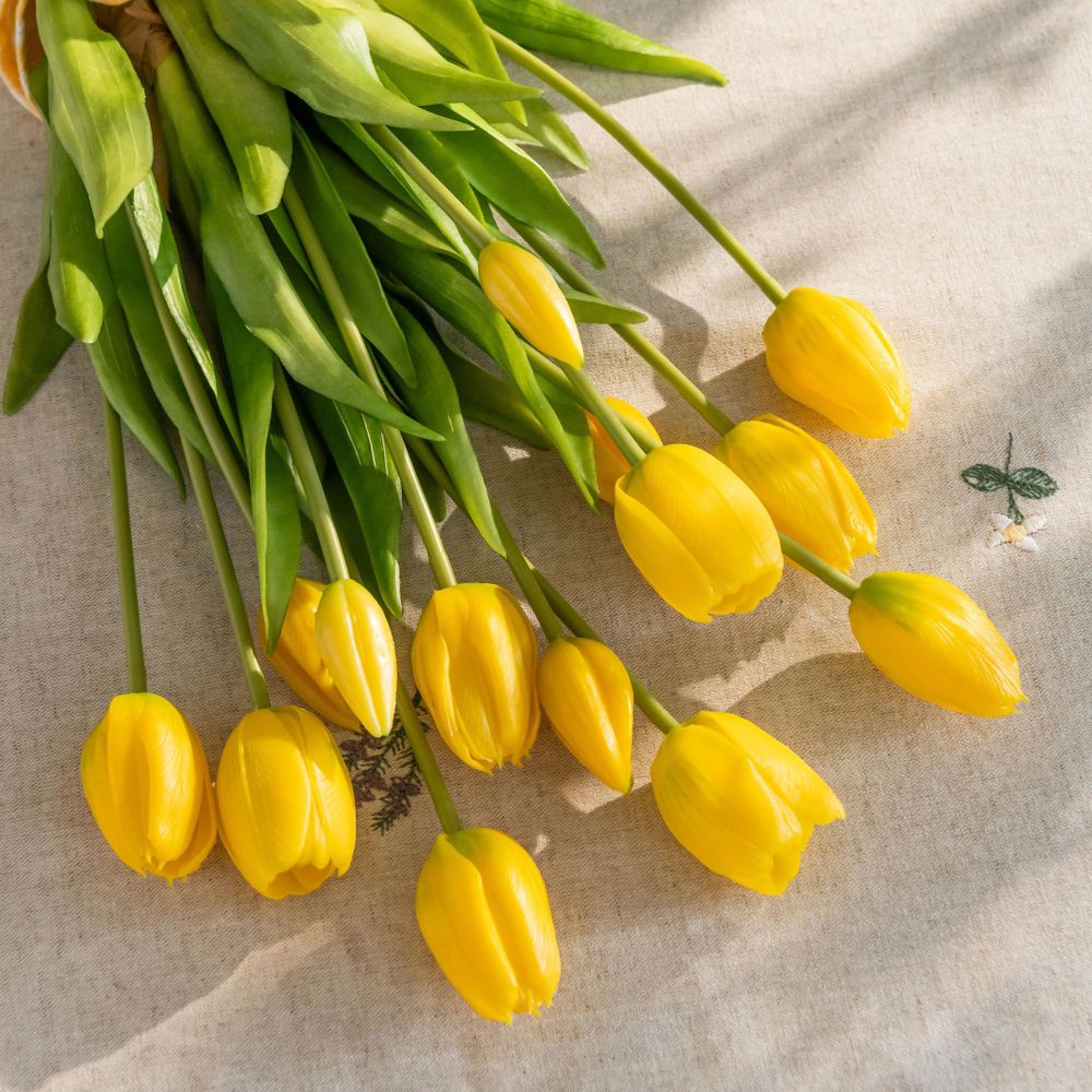 11 1080X1080 Stilkblomster & Vaser