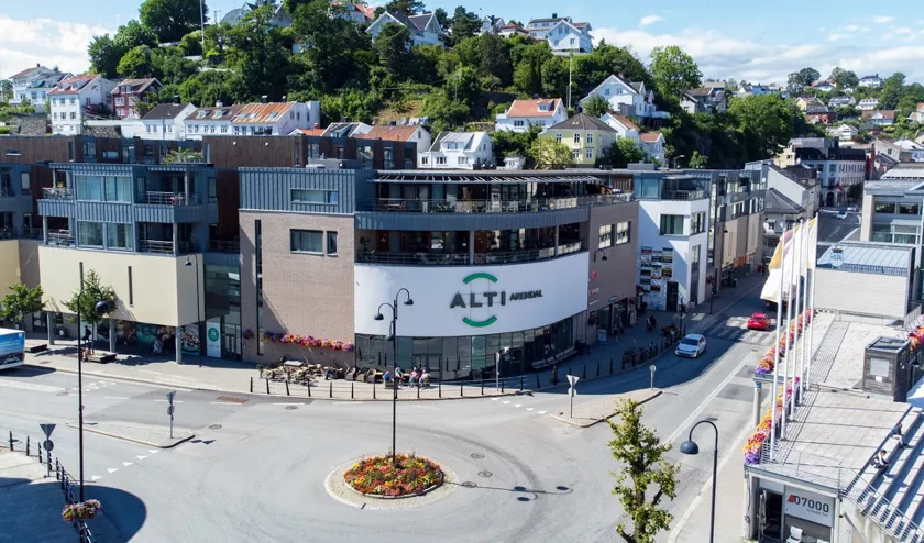 Alti Arendal dronebilde mot rundkjøring