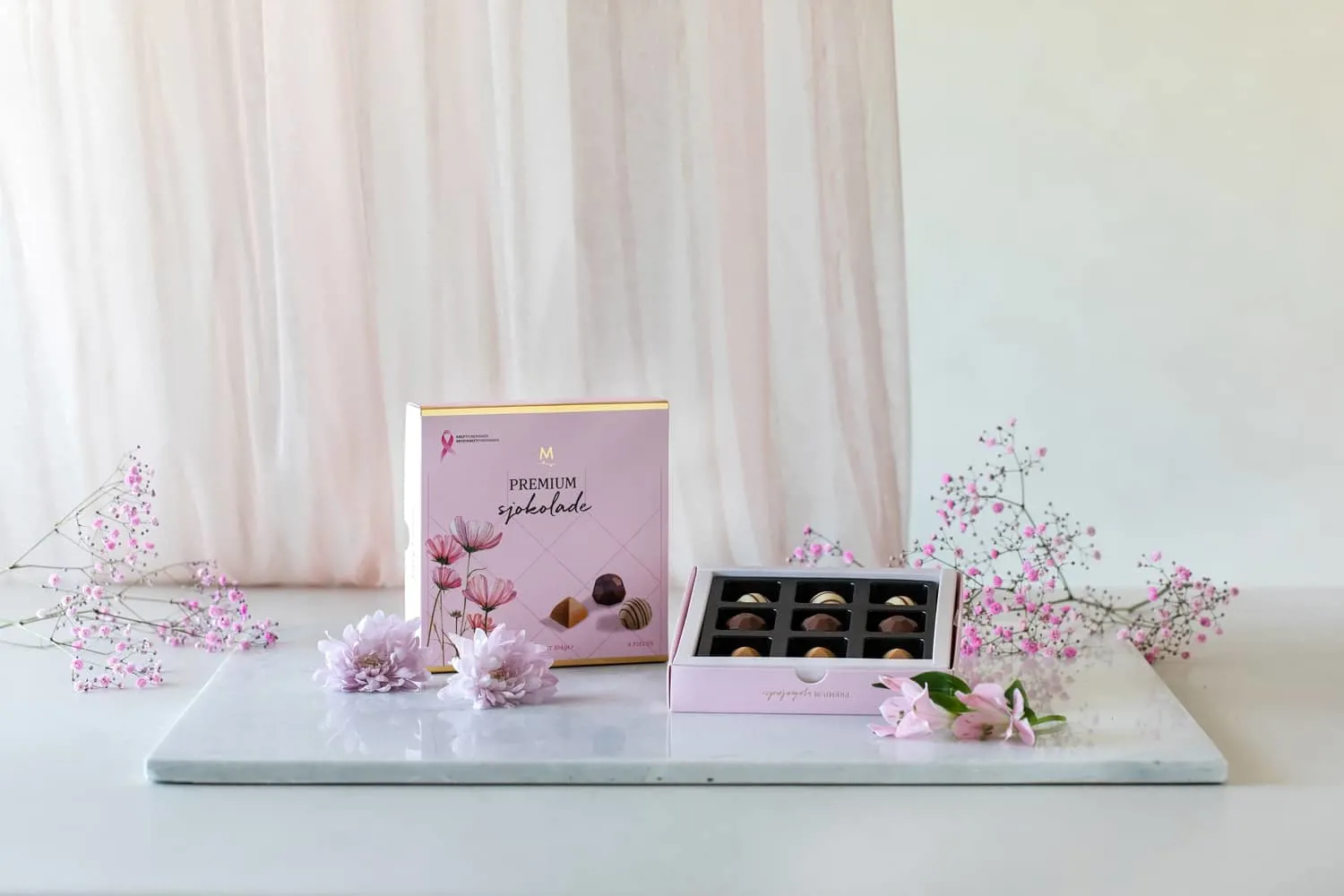 4 Rosa Sløyfe Sjokolade