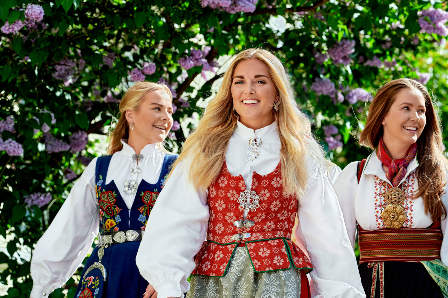 Bjørklund 310523 17Mai 10458V2 Red