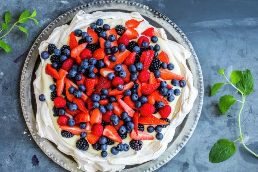 17. Mai Pavlova Alti Kake Feiring Fest Oppskrift