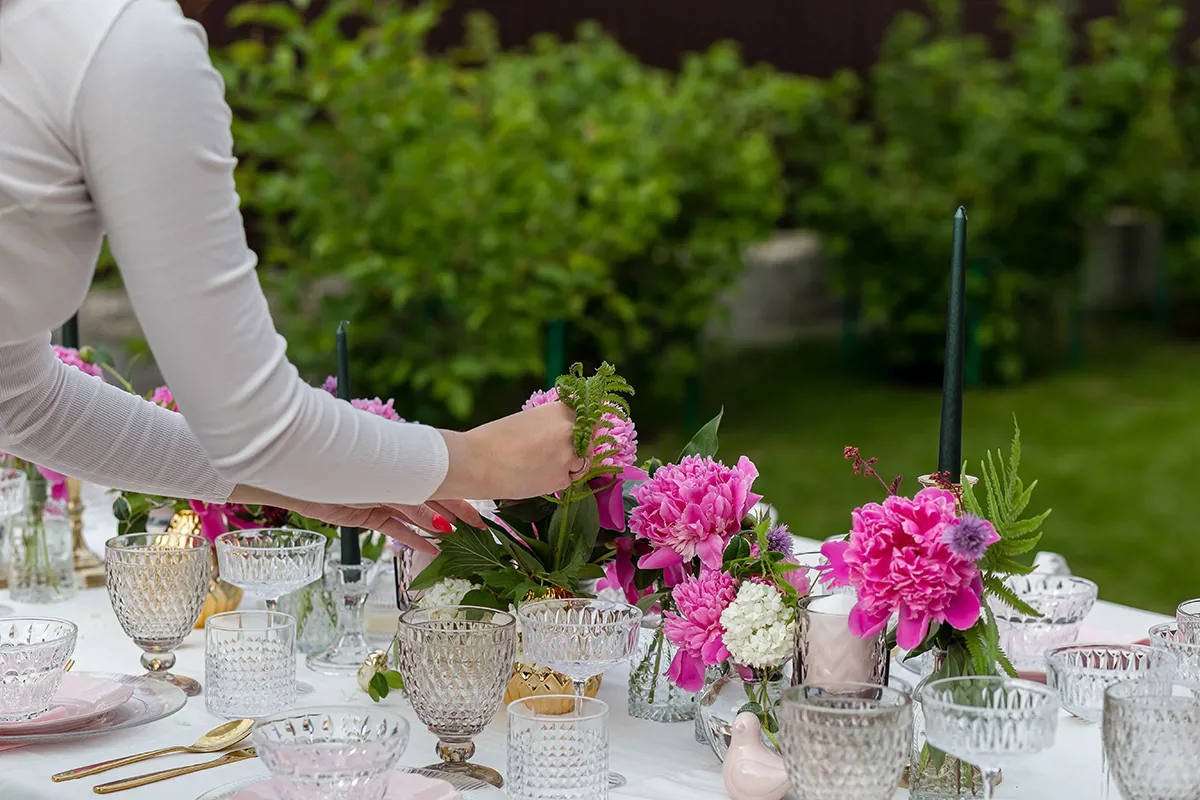 Alti Hagefest Sommerbord Borddekking Blomster