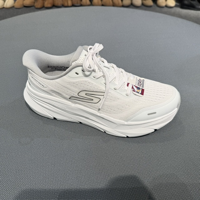 Skechers