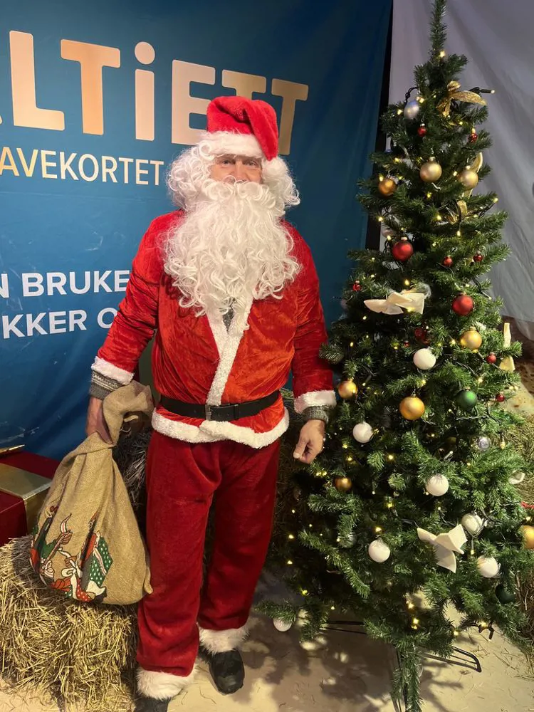 ADEB17C2 E992 400D 9F87 E2423BEB7D19 1 105 C