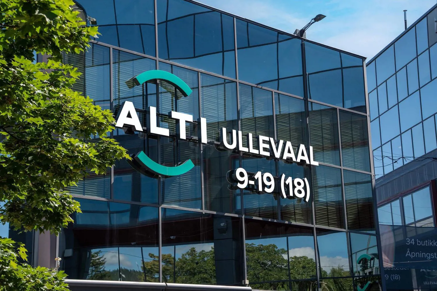 Alti Ullevaal Logo Fasade