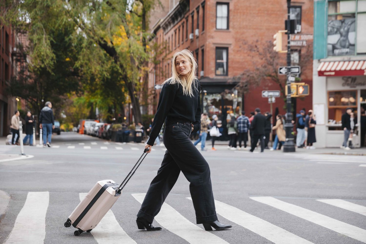 Northpioneer 7110102 Champagne M8